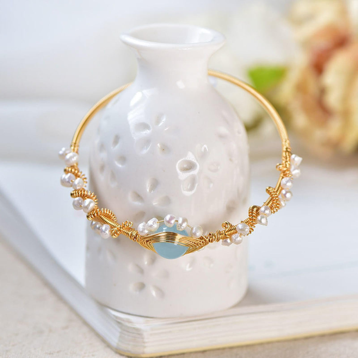 Pearl Bracelets For Women Gold Plating Pearl Bracelet Gold Wire Braided Vintage Style Bracelets Cuff Bracelets Fashion Bracelet - detail close-up (2 of 7)