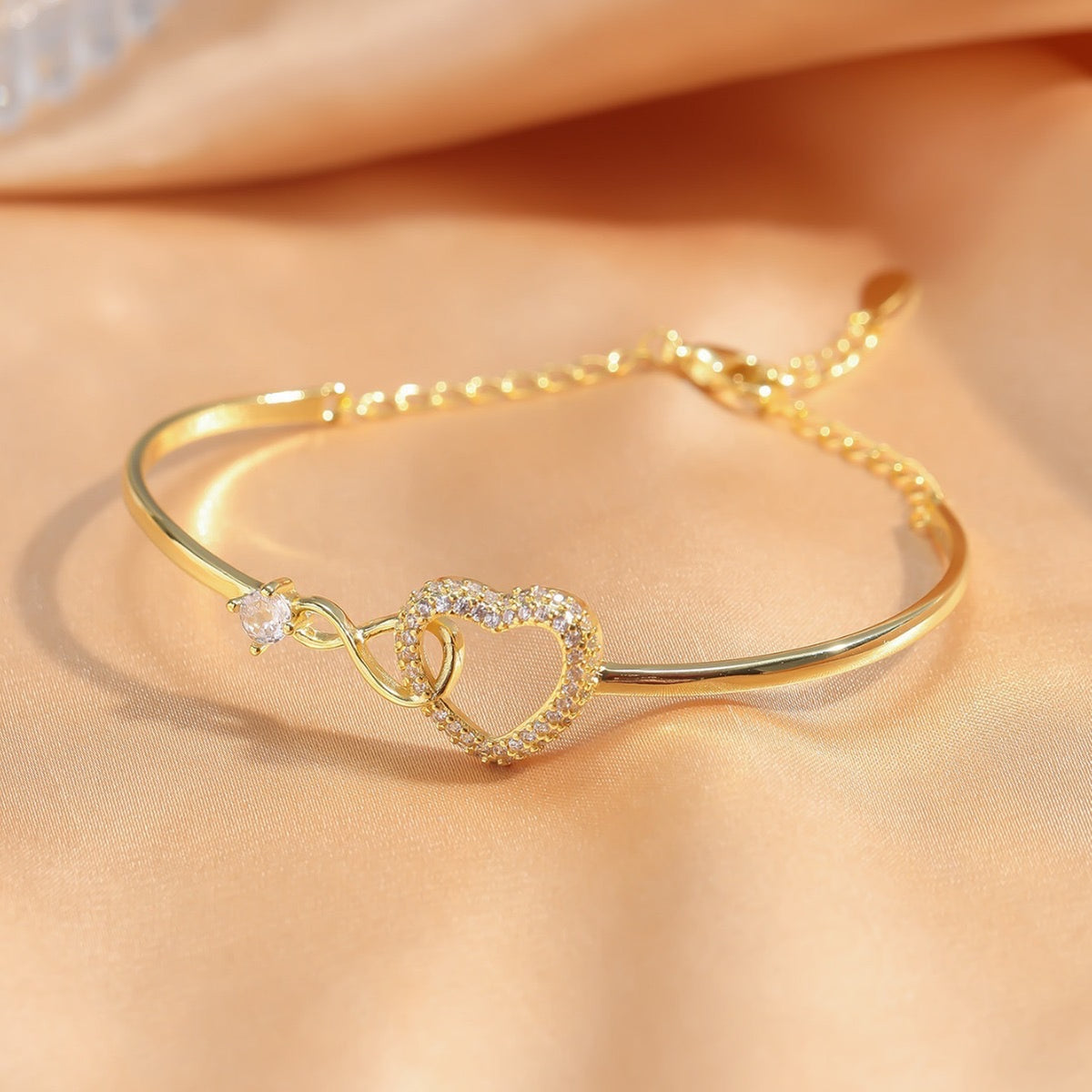 Hollow Zircon Heart Open-End BraceletLight Luxury - Gold - front view